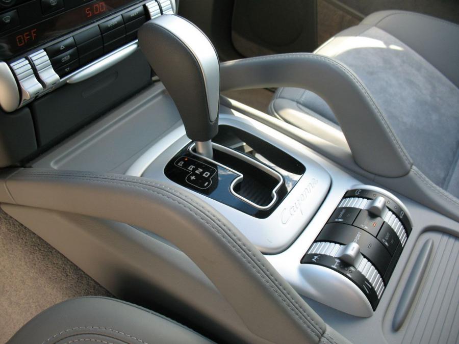  Porsche Cayenne GTS 2007 года  (фото 19 из 77)